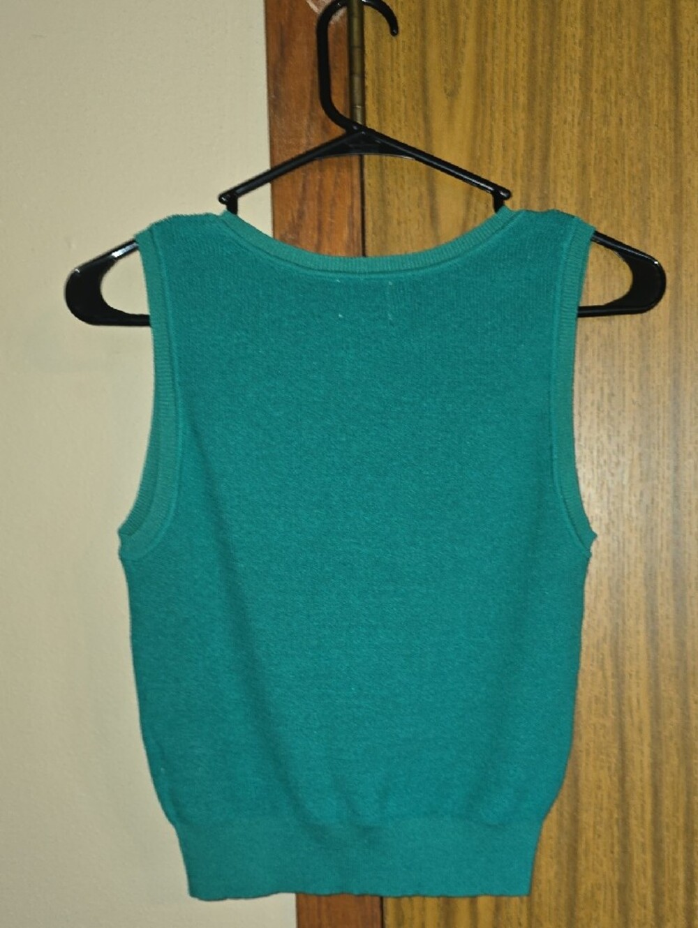 Green Ribbed Knit Tank Top - Picture 3 of 3